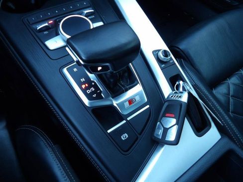 Used 2018 Audi S4 Prestige w/ Prestige Package image 22