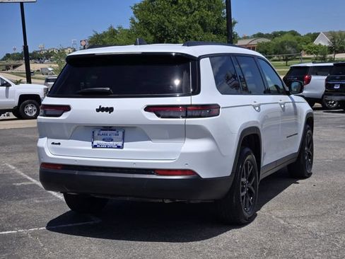 Used 2025 Jeep Grand Cherokee L Altitude AWD/4WD image 7