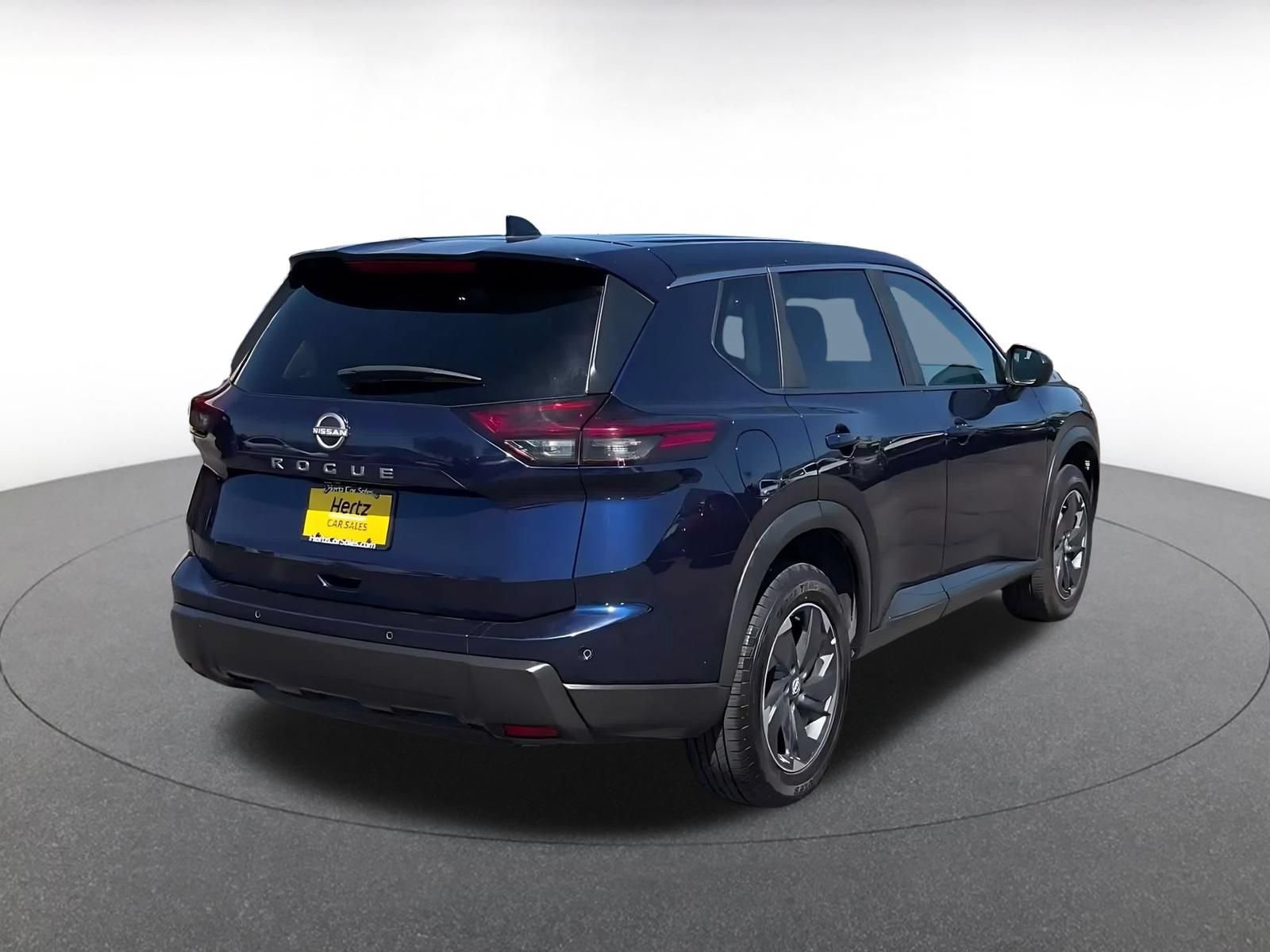 Used 2025 Nissan Rogue SV FWD image 13