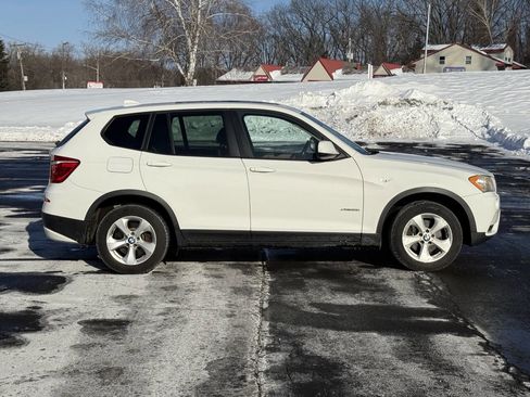 Used 2011 BMW X3 xDrive28i image 3