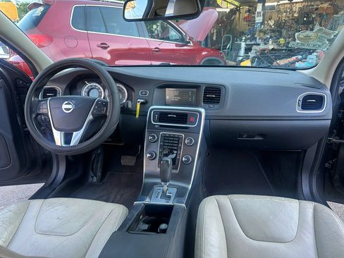 Used 2012 Volvo S60 T5 FWD image 18
