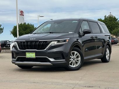 Used 2023 Kia Carnival LX