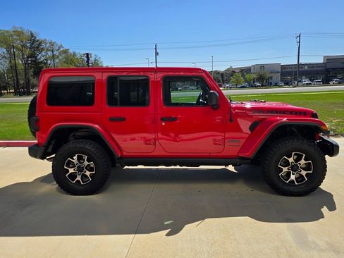 Used 2018 Jeep Wrangler Unlimited Rubicon image 6