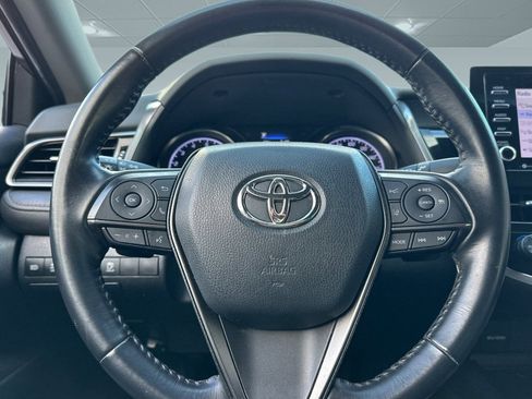 Used 2021 Toyota Camry SE image 15
