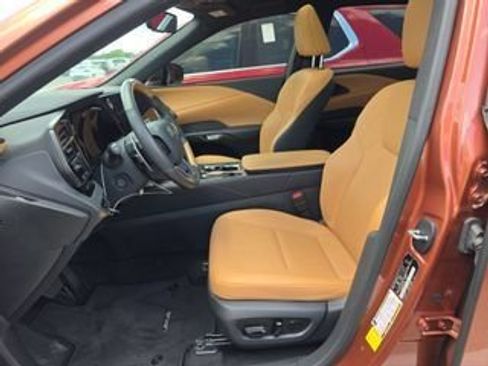 Used 2024 Lexus RX 350 Premium w/ Accessory Package (Z1) FWD image 6