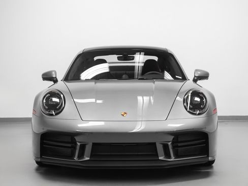 Certified 2026 Porsche 911 Carrera T RWD image 8