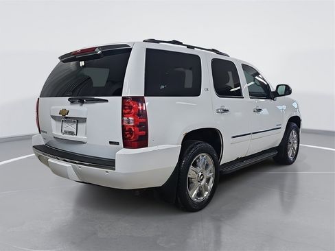 Used 2010 Chevrolet Tahoe LTZ image 3