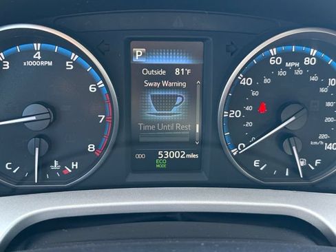 Used 2017 Toyota RAV4 XLE w/ Carpet Mat Package AWD/4WD image 11