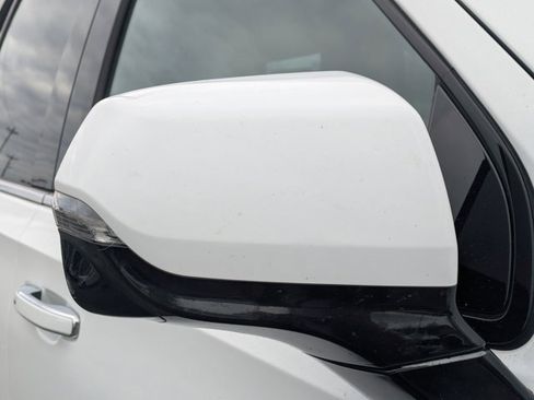 Used 2021 Chevrolet Tahoe High Country image 11