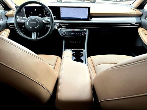 Used 2025 Hyundai Sonata Limited FWD image 31