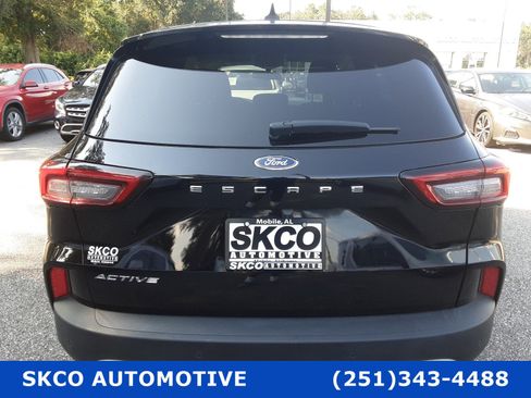 Used 2023 Ford Escape Active image 4