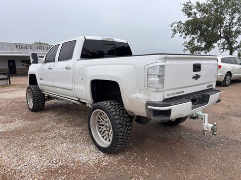 Used 2016 Chevrolet Silverado 2500 High Country w/ Duramax Plus Package image 3