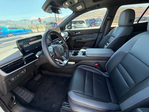 Used 2025 Honda Prologue Touring image 15