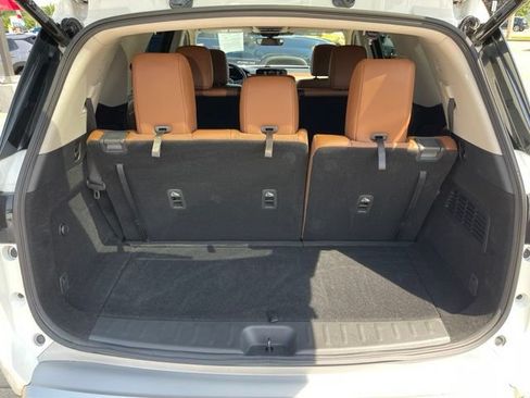 Used 2024 Nissan Pathfinder Platinum w/ Cargo Package AWD/4WD image 7