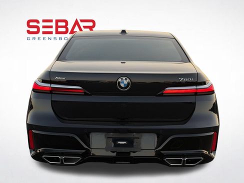 Used 2023 BMW 760i xDrive w/ Luxury Rear Seating Package AWD/4WD image 9