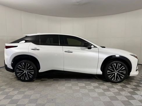 Used 2023 Lexus RZ 450e Premium w/ Technology Package AWD/4WD image 5