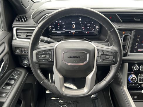 Certified 2022 GMC Yukon XL Denali image 30