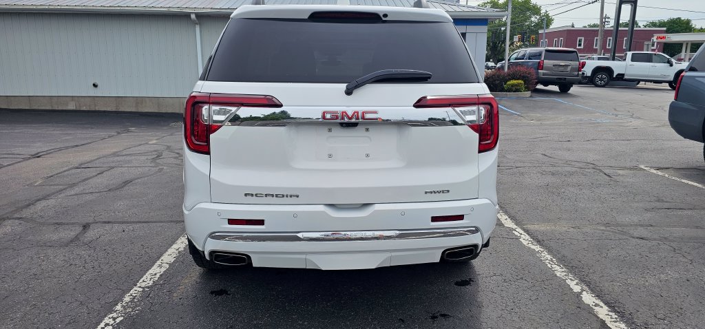 Used 2022 GMC Acadia Denali w/ GMC Pro Grade Package AWD/4WD image 7
