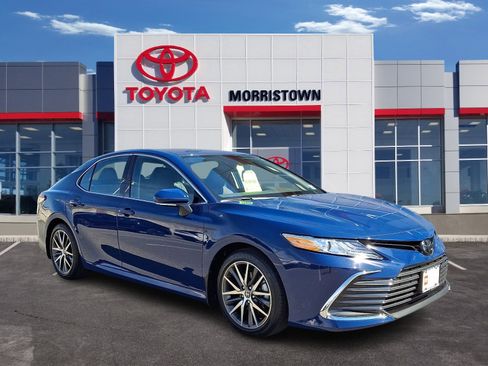 Certified 2024 Toyota Camry XLE image 1