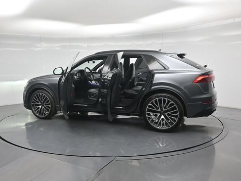 Used 2025 Audi SQ8 Premium Plus AWD/4WD image 30