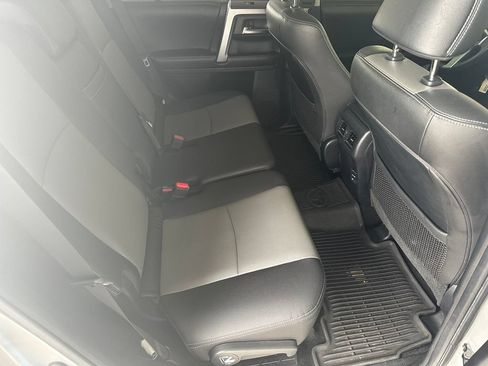 Used 2019 Toyota 4Runner SR5 Premium AWD/4WD image 33