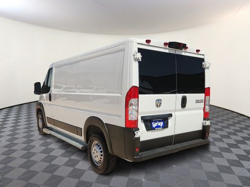 Used 2025 RAM ProMaster 2500 w/ U-Haul Equipment Group FWD image 3