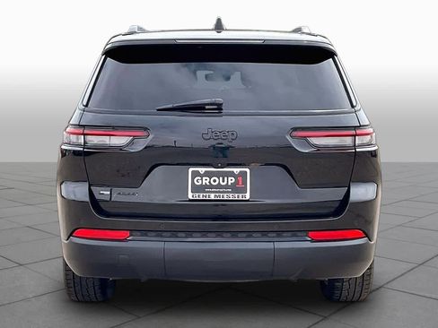 Used 2021 Jeep Grand Cherokee L Laredo AWD/4WD image 5