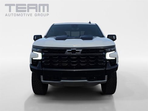 New 2026 Chevrolet Silverado 1500 ZR2 image 2