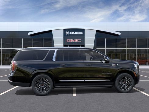New 2026 GMC Yukon XL Elevation image 31
