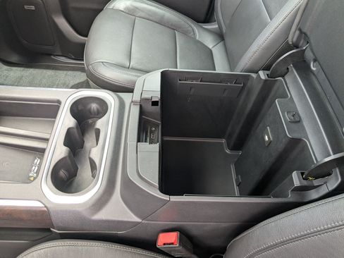 Used 2019 GMC Sierra 1500 SLT w/ SLT Premium Plus Package AWD/4WD image 29