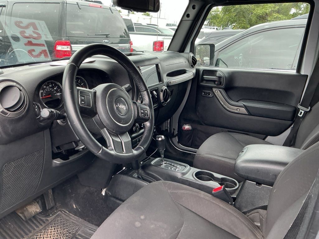 Used 2015 Jeep Wrangler Unlimited Sport w/ Quick Order Package 24S AWD/4WD image 11