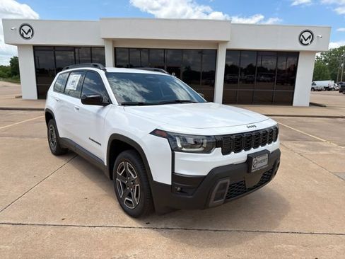 New 2026 Jeep Cherokee Laredo AWD/4WD image 2