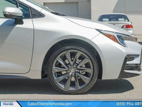 Used 2026 Toyota Corolla SE FWD image 7