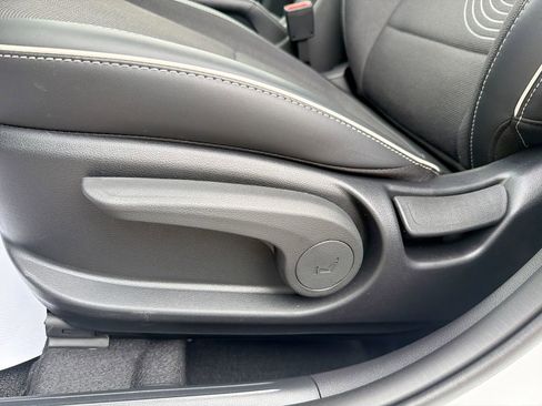 Certified 2026 Hyundai Venue SEL FWD image 13