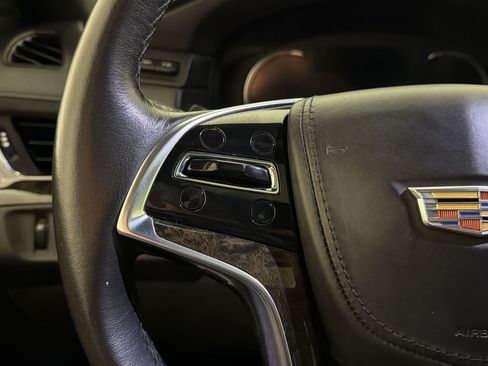 Used 2016 Cadillac Escalade Platinum AWD/4WD image 14