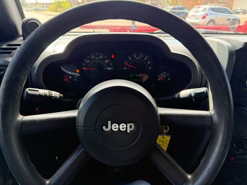 Used 2009 Jeep Wrangler Unlimited X AWD/4WD image 17