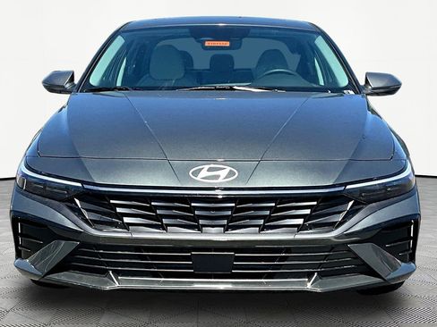 New 2026 Hyundai Elantra Limited FWD image 2