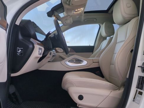 Used 2021 Mercedes-Benz GLS 450 4MATIC image 23