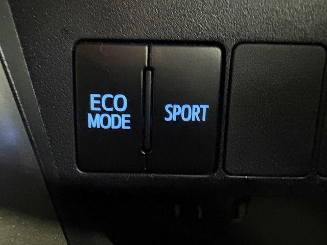 Certified 2017 Toyota RAV4 XLE AWD/4WD image 10