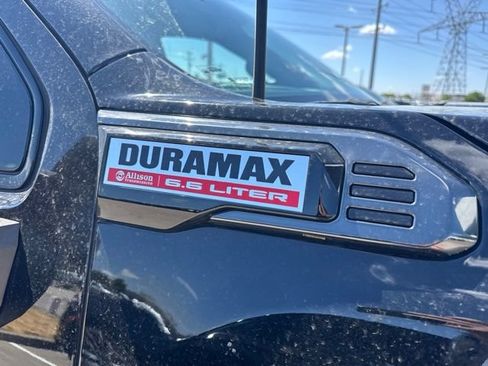 Used 2024 GMC Sierra 2500 AT4 w/ AT4 Premium Plus Package AWD/4WD image 8