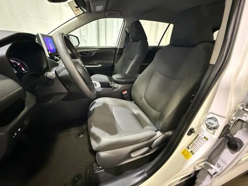 Certified 2024 Toyota RAV4 LE AWD/4WD image 10