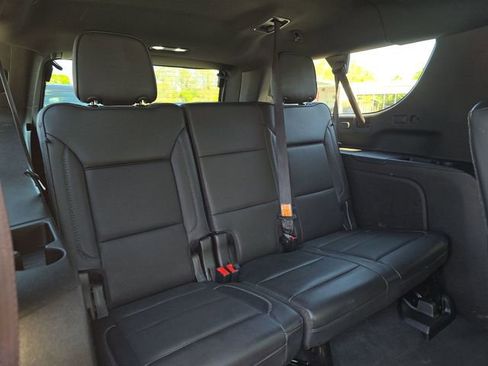 Used 2021 GMC Yukon XL Denali image 12