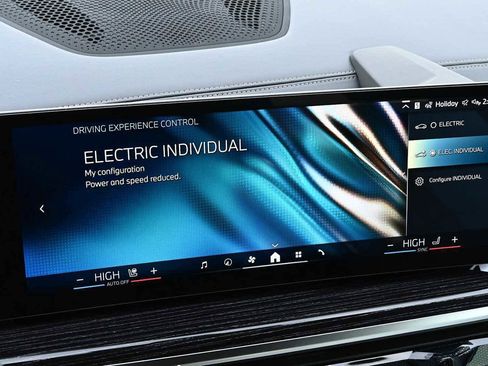 New 2026 BMW X5 xDrive50e w/ Executive Package image 28