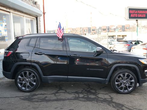 Used 2021 Jeep Compass Latitude w/ Driver Assistance Group image 5