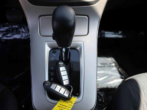 Used 2015 Nissan Sentra SV FWD image 23