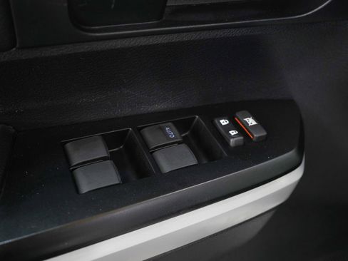 Used 2021 Toyota Tundra SR5 AWD/4WD image 23