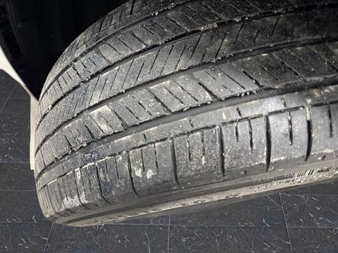 Used 2024 Kia Carnival SX Prestige image 38