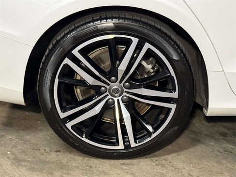 Used 2022 Volvo S60 T8 R-Design w/ Advanced Package image 13
