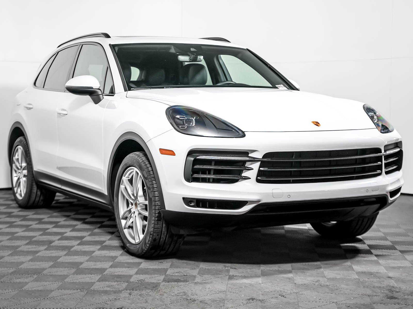 Certified 2022 Porsche Cayenne AWD/4WD image 8