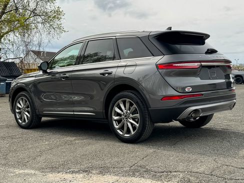 Used 2022 Lincoln Corsair AWD w/ Premium Package image 5